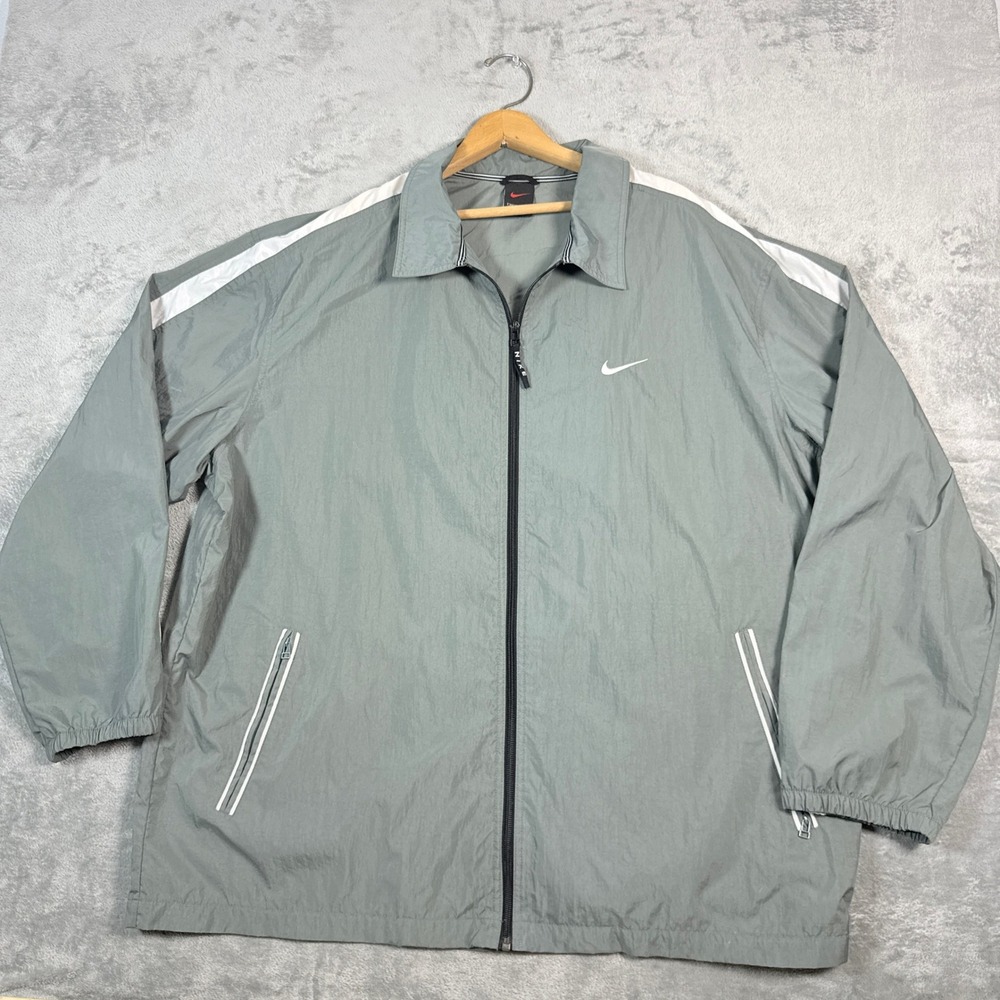 Vintage Nike Mens XXL Windbreaker Jacket Gray White Stripe Full Zip Sportswear